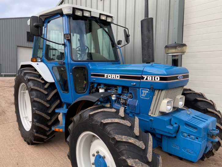 Ford 7810 II