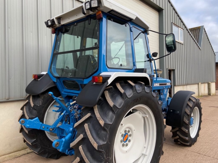 Ford 7810 II