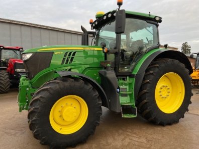 John Deere 6175R