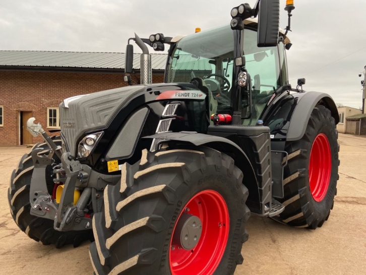Fendt 724 Profi-Plus