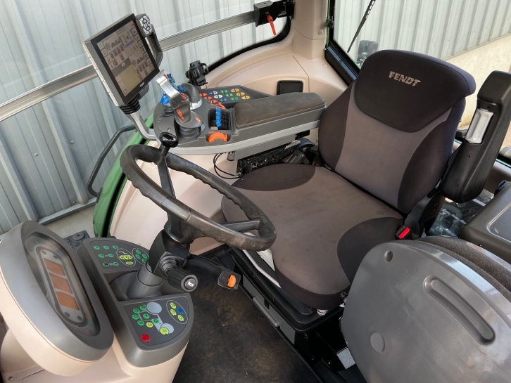 Fendt 828 Profi-Plus
