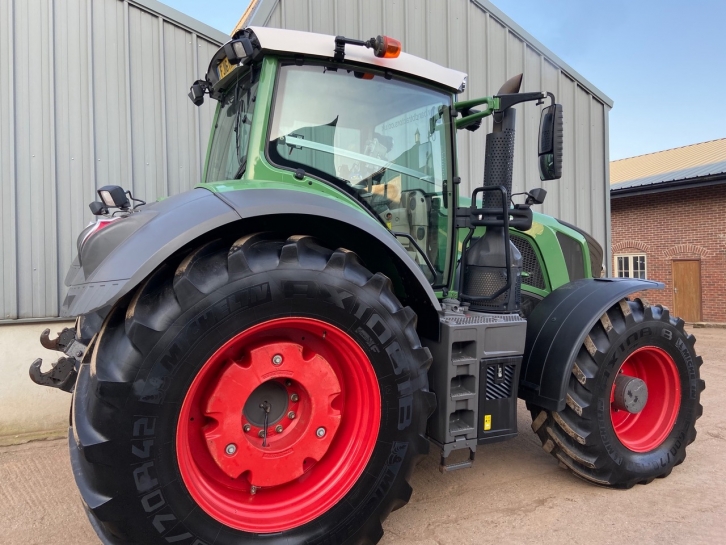Fendt 828 Profi-Plus