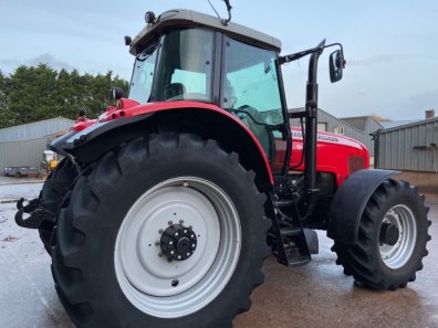 Massey Ferguson 6499