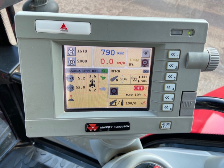 Massey Ferguson 8480