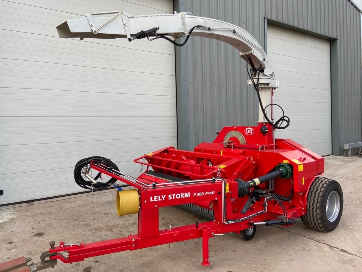 Lely Storm P 300 Profi trailed forager