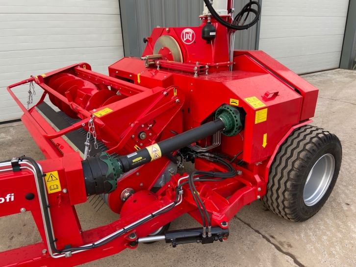 Lely Storm P 300 Profi trailed forager