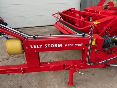 Lely Storm P 300 Profi trailed forager