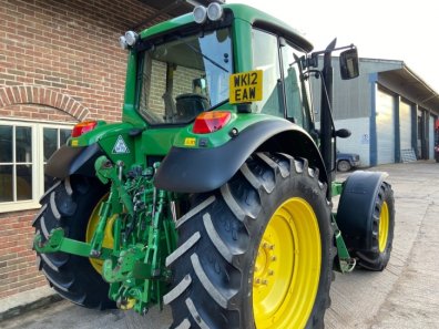 John Deere 6630