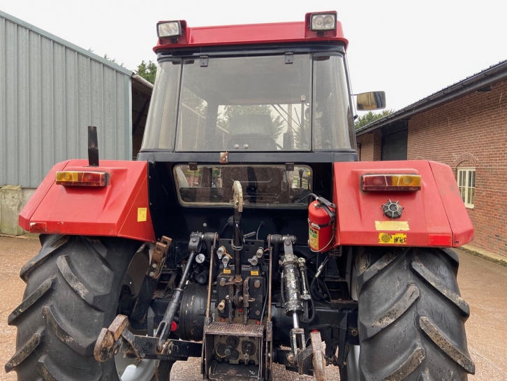 Case 1056XL
