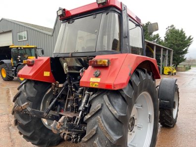 Case 1056XL