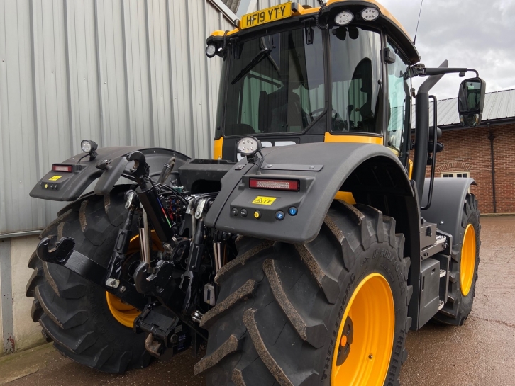JCB 4220