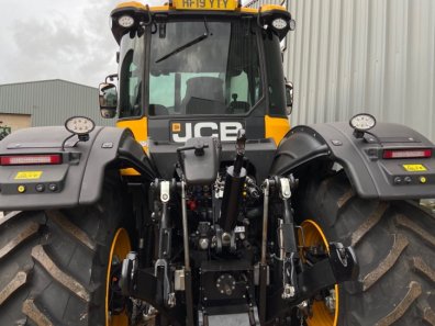 JCB 4220