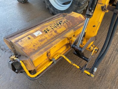 McConnel PA35 hedge trimmer