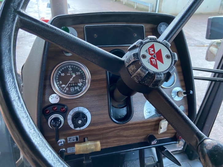 Massey Ferguson 2680