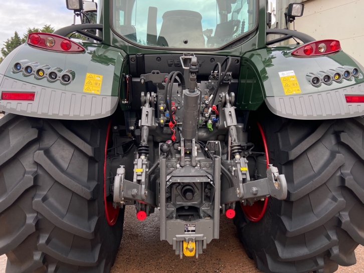 Fendt 724 Profi-Plus