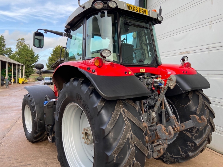 Massey Ferguson 7718 Efficient