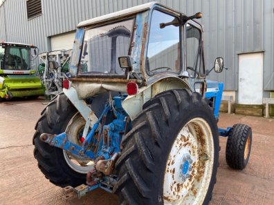 Ford 5000