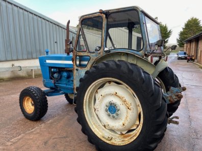 Ford 5000