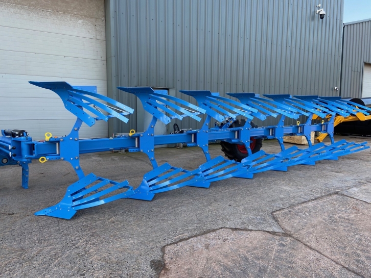 Lemken Diament 16V plough