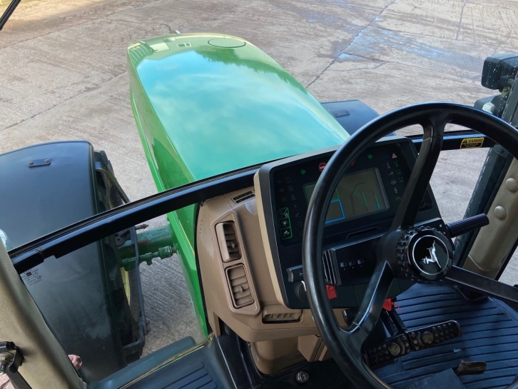 John Deere 7810