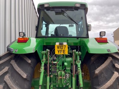 John Deere 7810