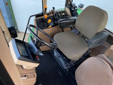John Deere 7810