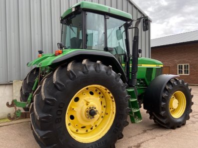 John Deere 7810