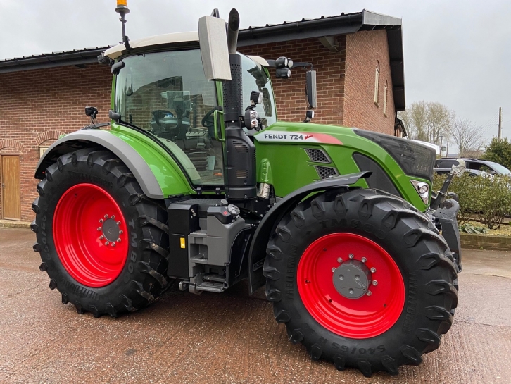 Fendt 724 Profi-Plus