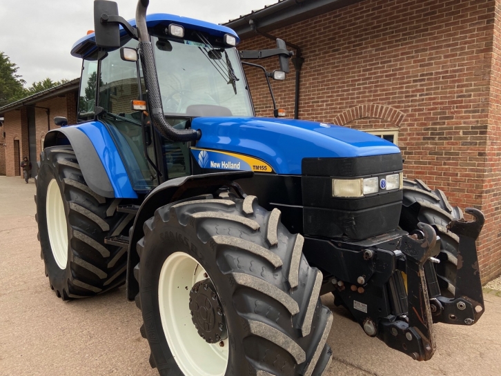 New Holland TM155