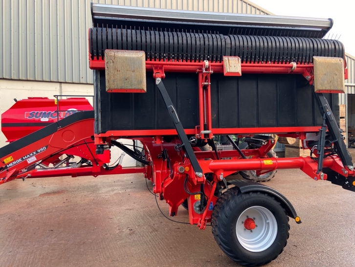 Kuhn Merge Maxx 950