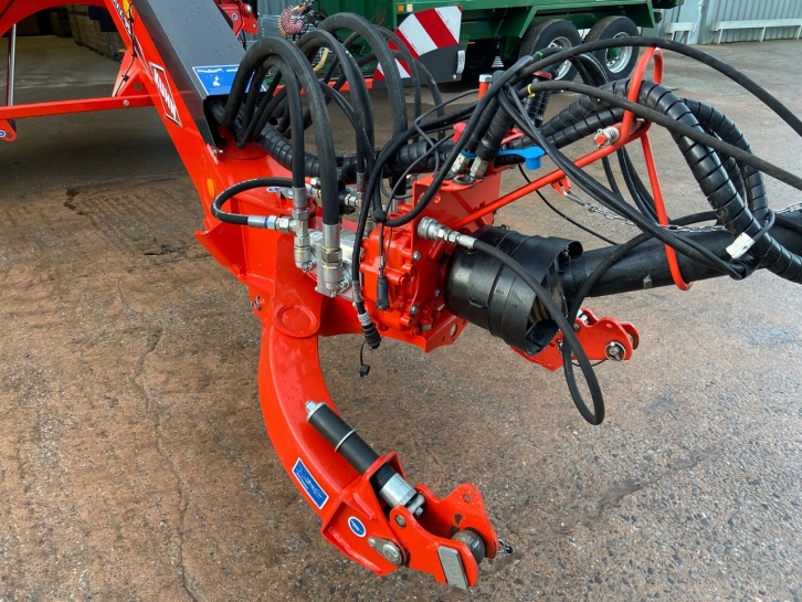 Kuhn Merge Maxx 950
