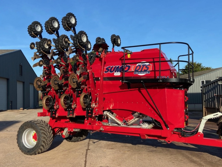 Sumo DTS4 Deep Tillage Seeder