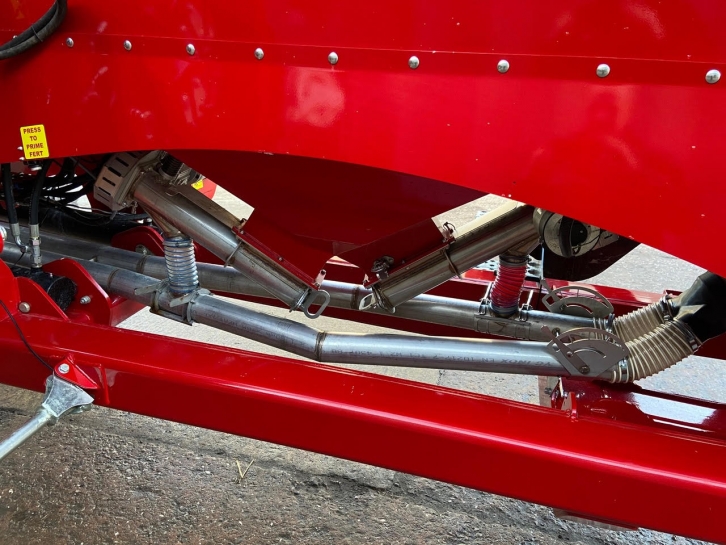 Sumo DTS4 Deep Tillage Seeder