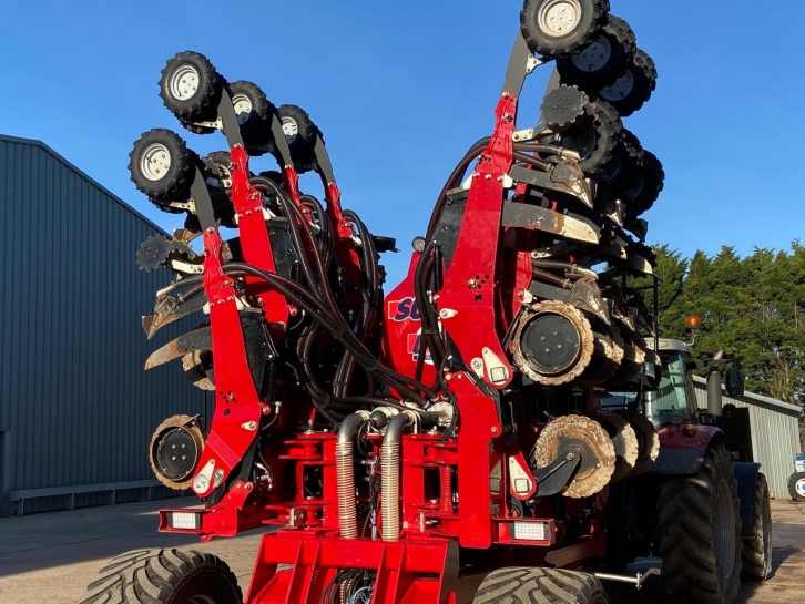 Sumo DTS4 Deep Tillage Seeder