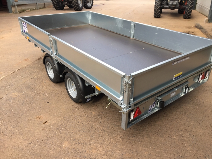 Ifor Williams LM126 trailer