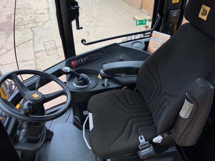 JCB 418S