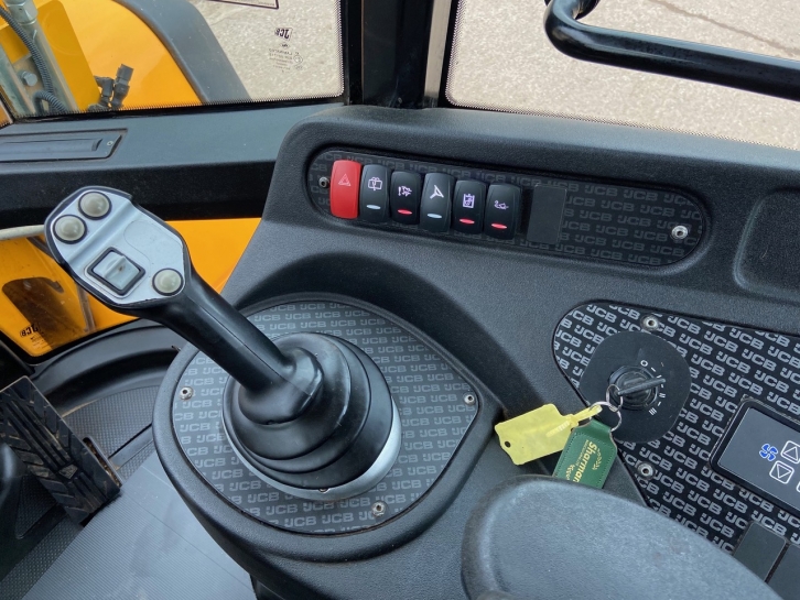 JCB 418S