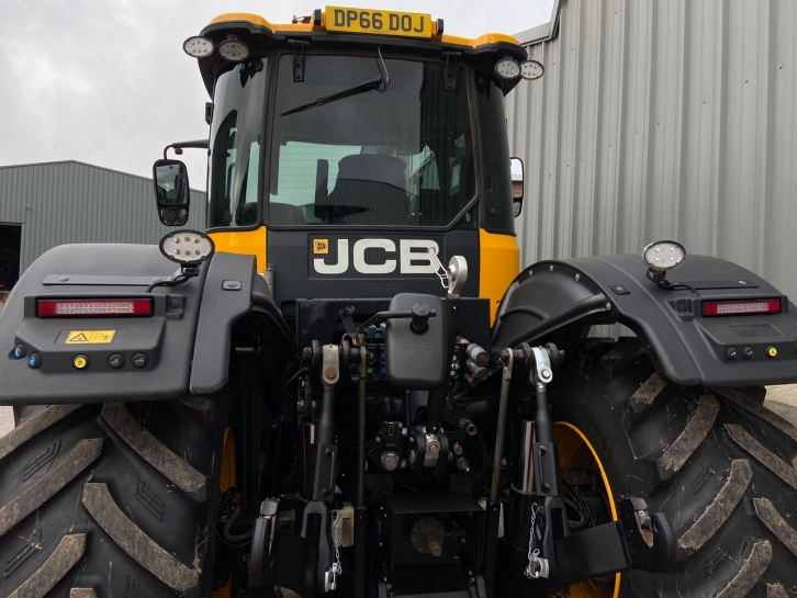 JCB 4220