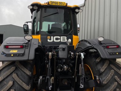 JCB 4220