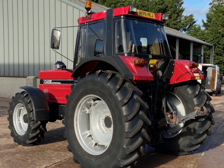 Case 1255 XL