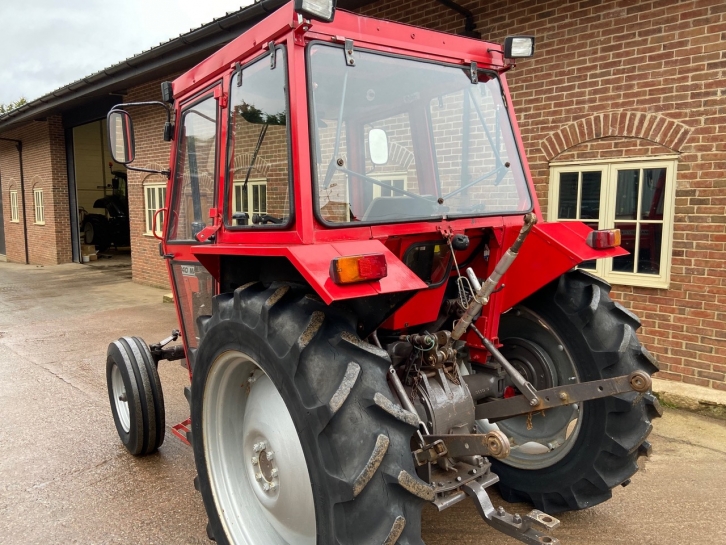 Massey Ferguson 240