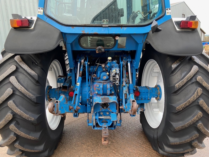 Ford 8210 III