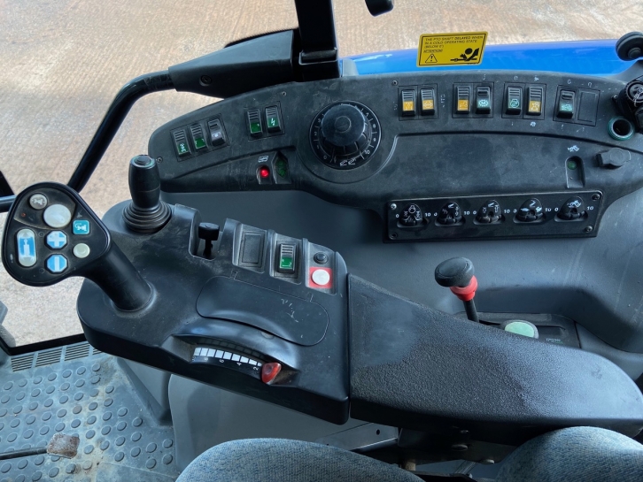 New Holland TVT 190