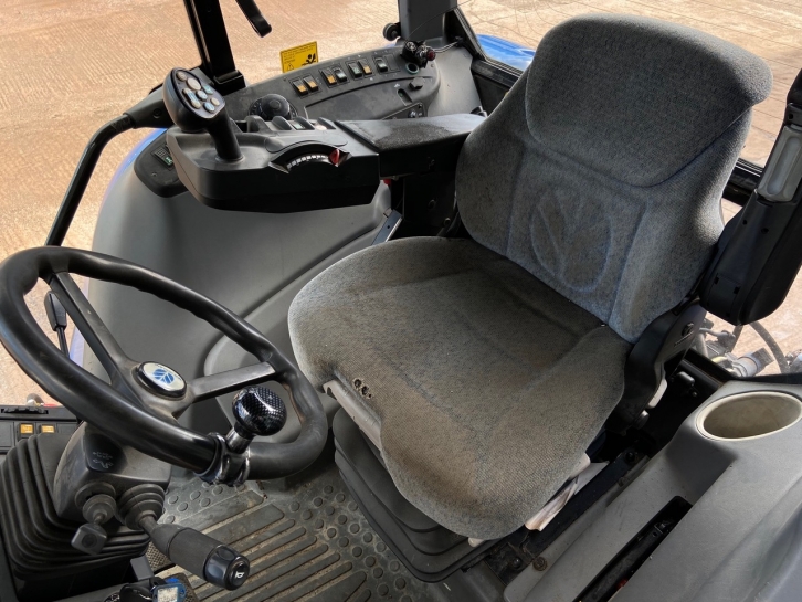 New Holland TVT 190