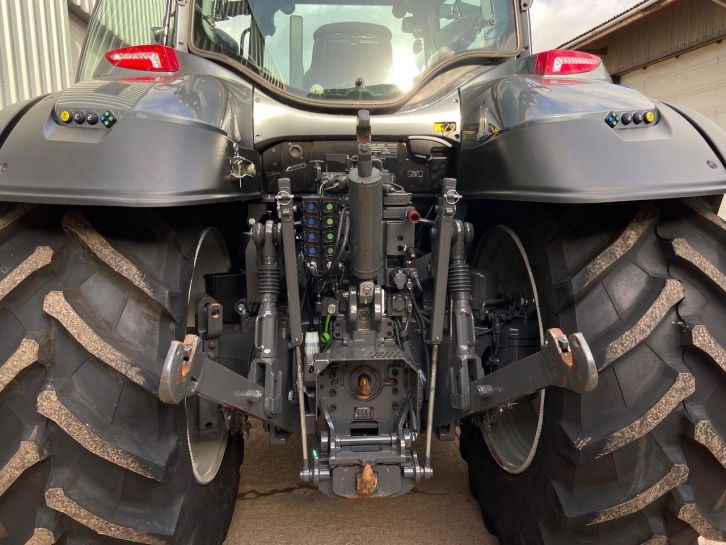 Valtra T194