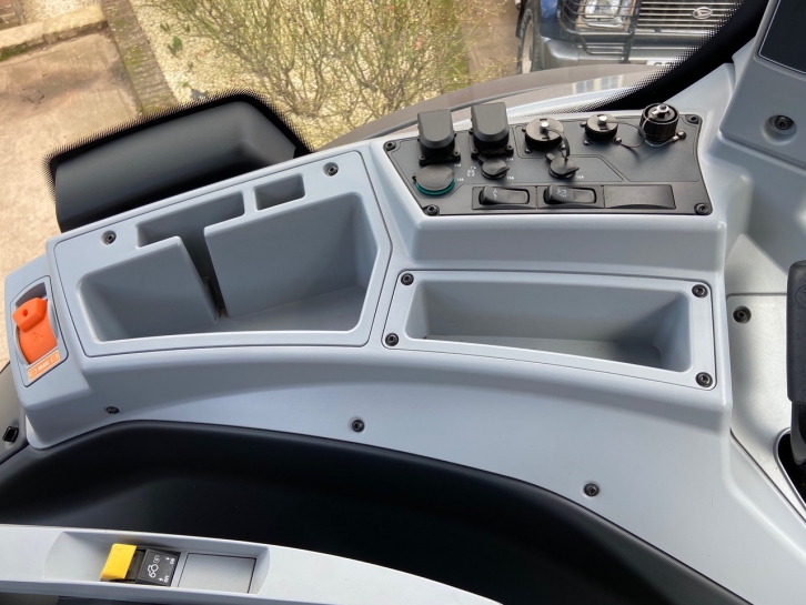 Valtra T194