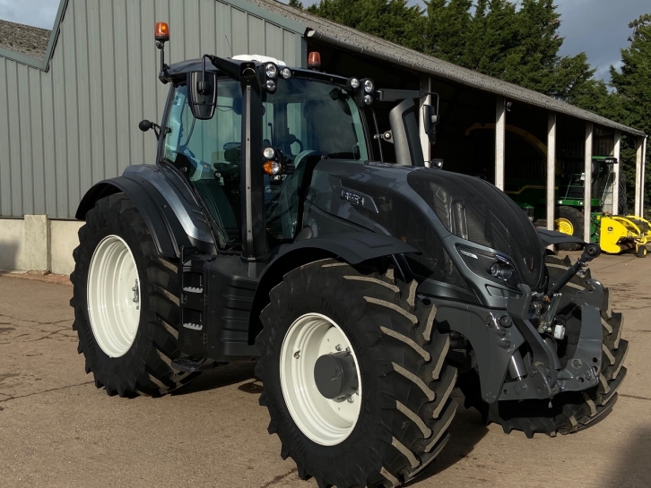 Valtra T194