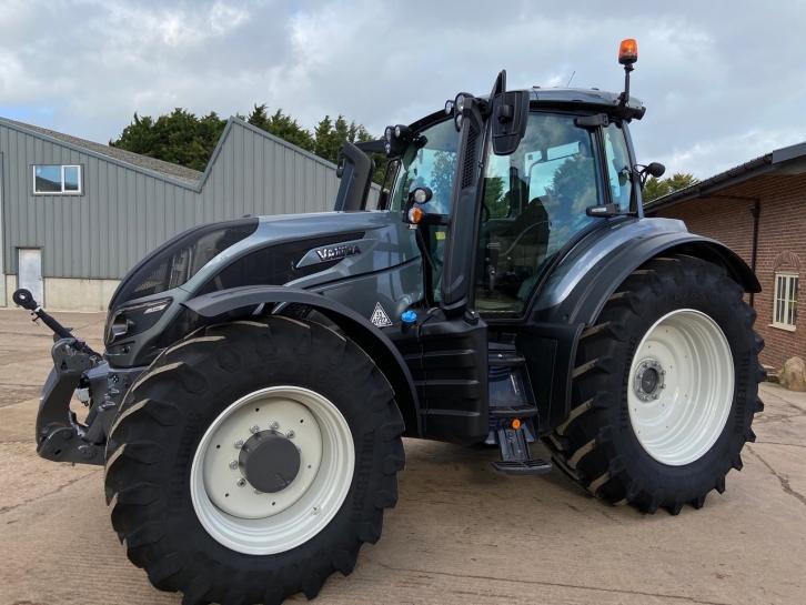 Valtra T194