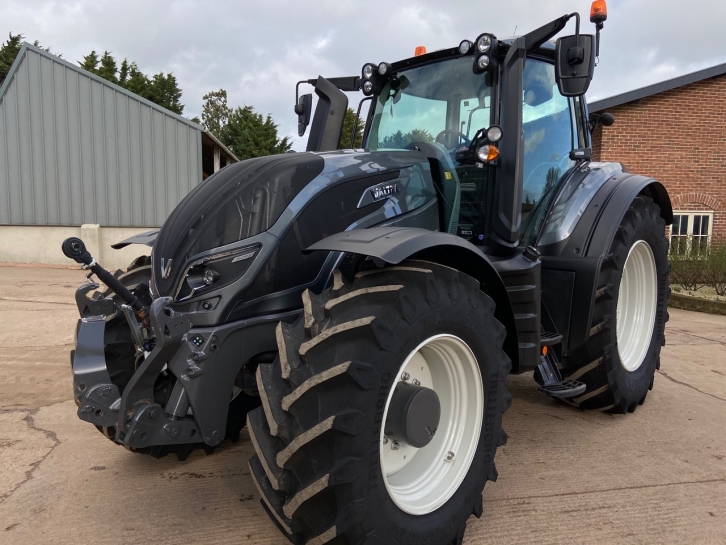 Valtra T194