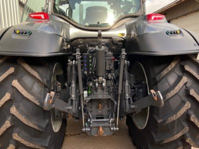 Valtra T194